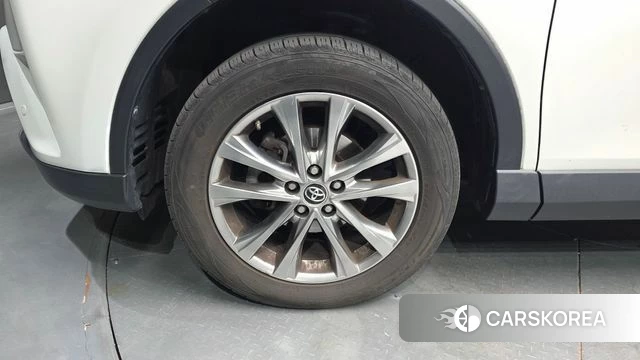 Toyota RAV4 id 4967793 из Кореи 15