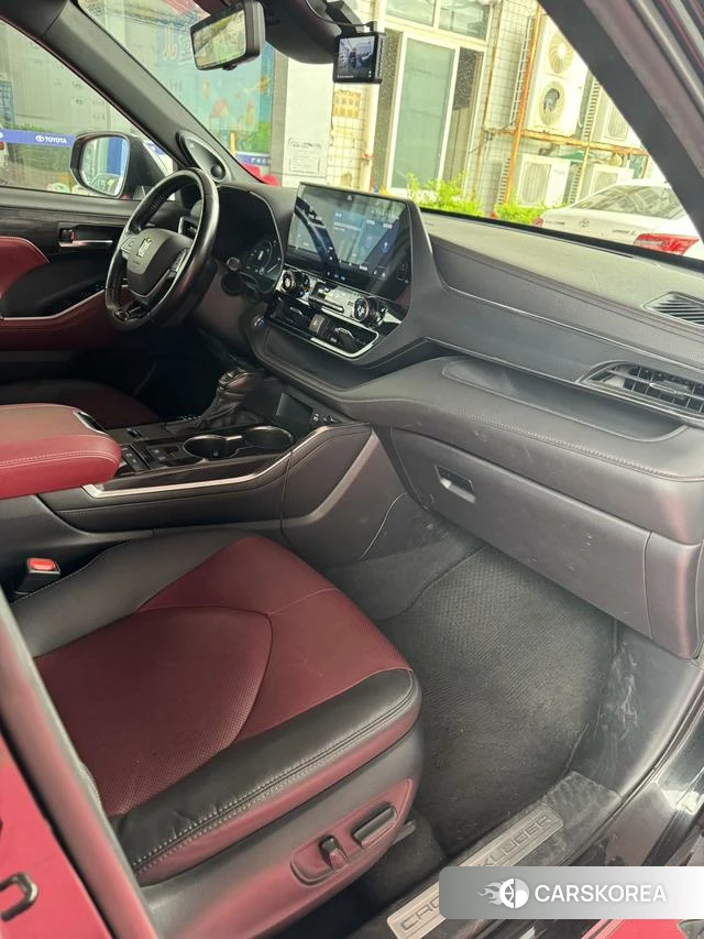 Toyota Crown 2021 Черный из Китая, фото 6