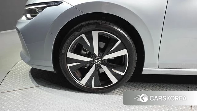 Volkswagen Golf 8th Generation id 4990164 из Кореи 28