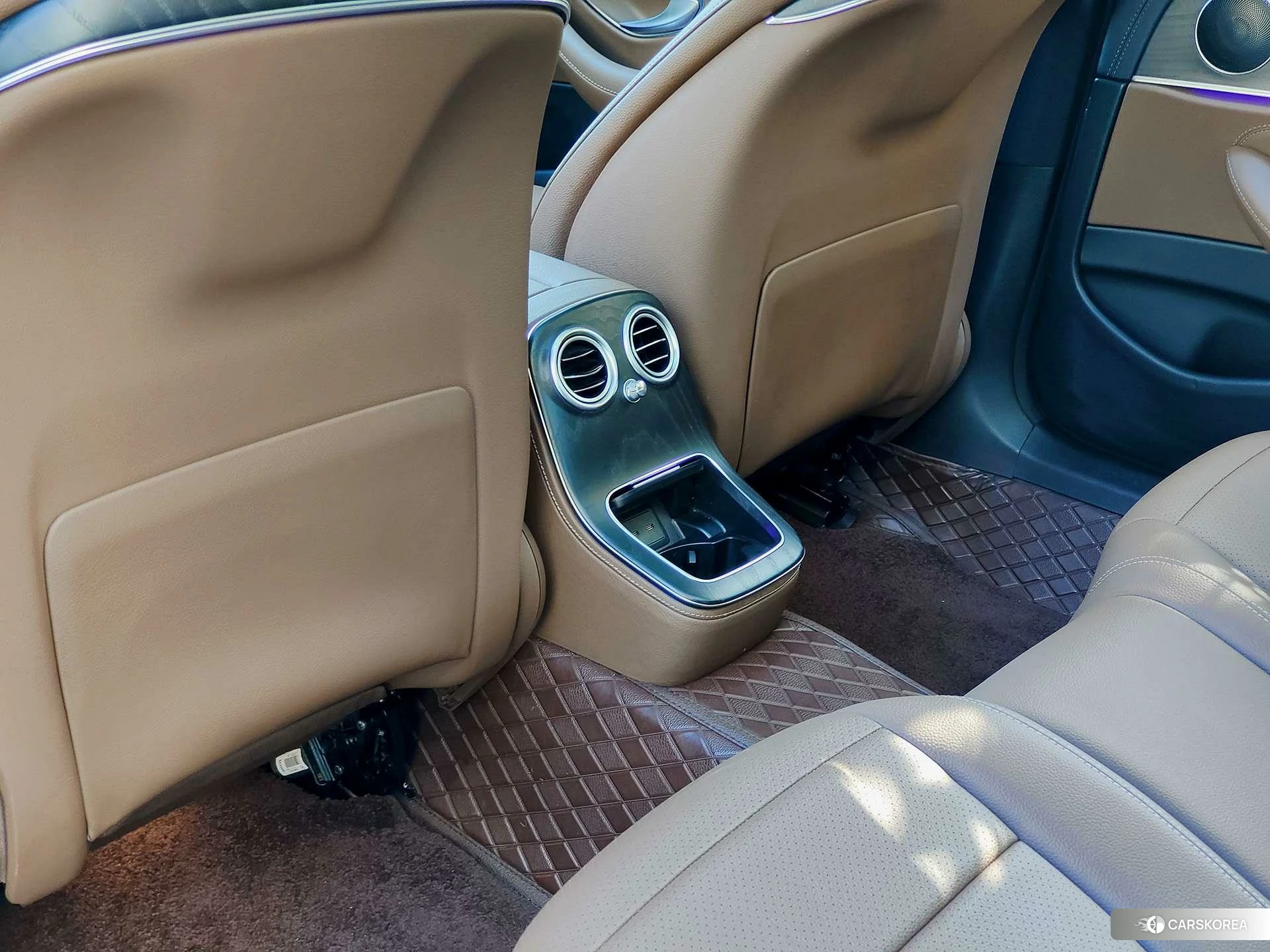 Mercedes-Benz E-Class 2021 Коричневый из Китая, фото 6