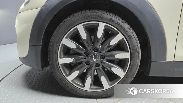 Mini Cooper S Convertible id 4930655 из Кореи 29