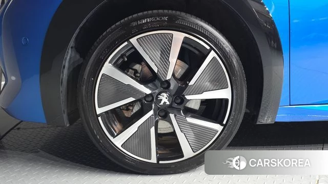 Peugeot e-208 second Generation id 4936581 из Кореи 15
