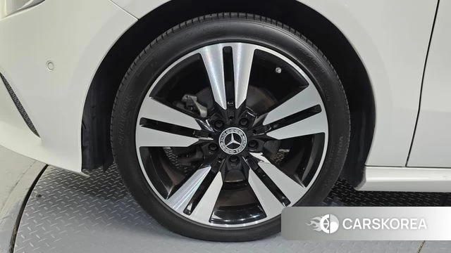 Mercedes-Benz A-Class W176 id 5035899 из Кореи 15
