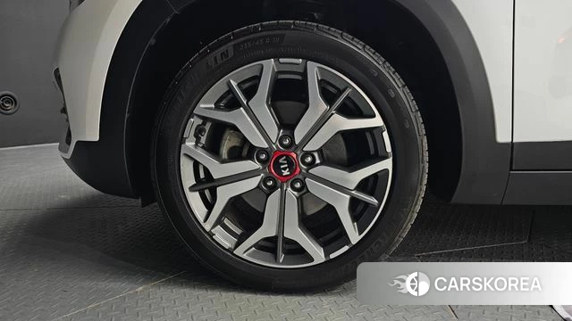 Kia Seltos id 4987871 из Кореи 32