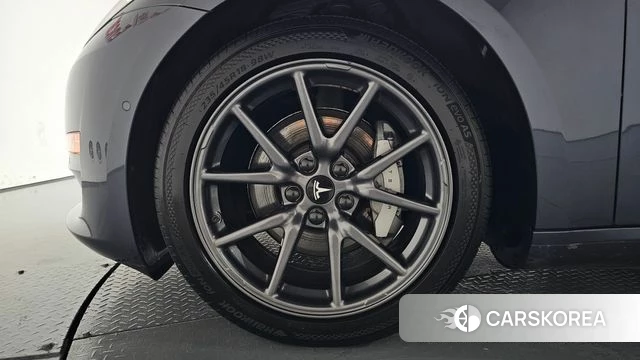 Tesla Model 3 id 4872905 из Кореи 31
