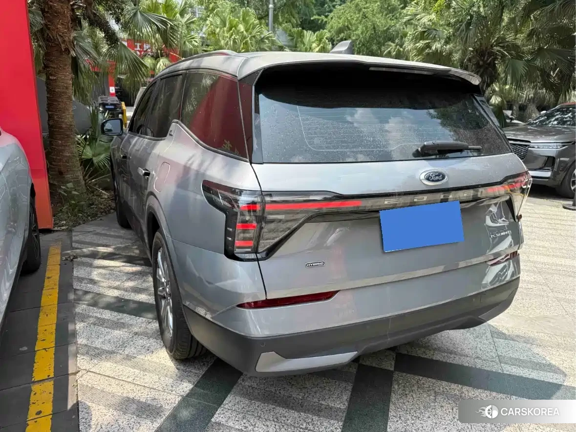 Ford Edge 2026 Silver/gray из Китая, фото 5
