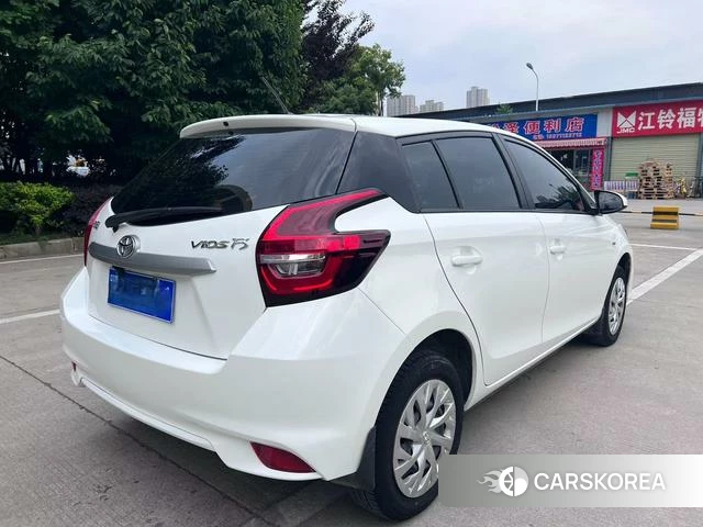 Toyota Vios 2022 Белый из Китая, фото 5