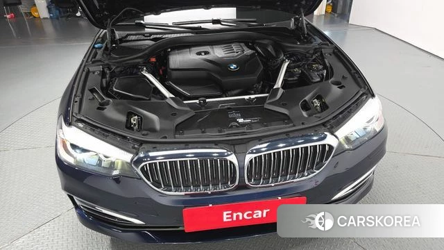 BMW 5 Series (G30) id 5028813 из Кореи 31