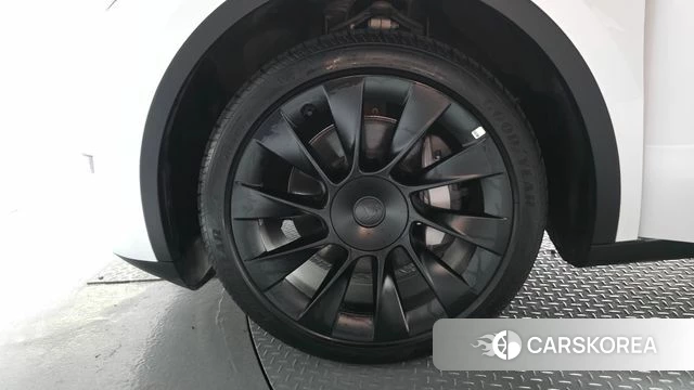 Tesla Model Y id 4725270 из Кореи 31