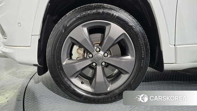 Jeep Cherokee (KL) id 3852554 из Кореи 15