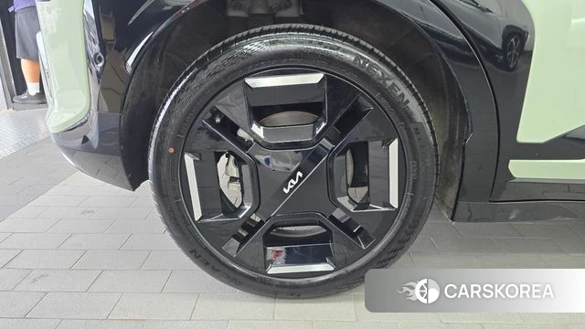 Kia EV3 id 4879686 из Кореи 32