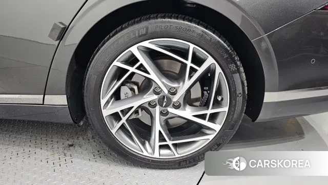 Genesis G90 (RS4) id 3770990 из Кореи 15