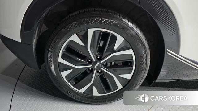Kia EV6 id 4981933 из Кореи 29