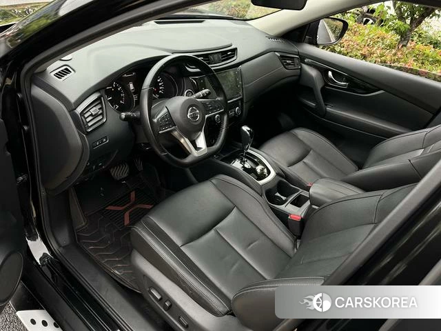 Nissan X-Trail 2021 Черный из Китая, фото 6