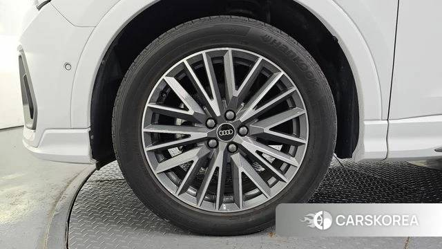 Audi Q3 (F3) id 5046984 из Кореи 30