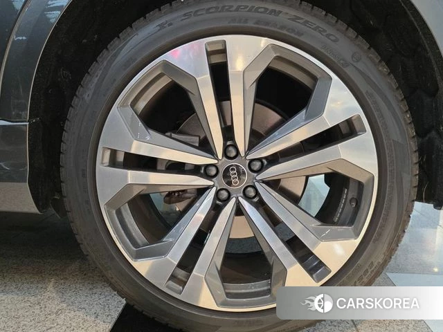 Audi Q8 (4M) id 4985616 из Кореи 15