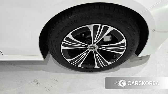 Mercedes-Benz E-Class W214 id 4964491 из Кореи 15
