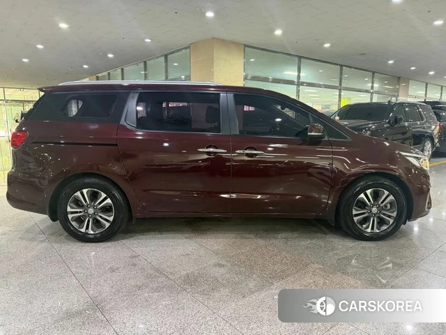 Kia The New Carnival id 5031186 из Кореи 15