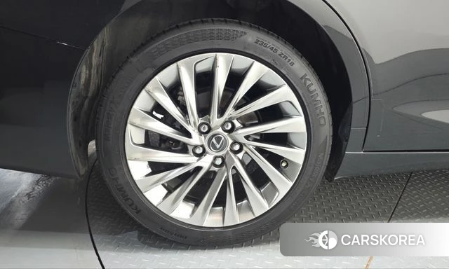 Lexus ES300h 7th generation id 5002226 из Кореи 26