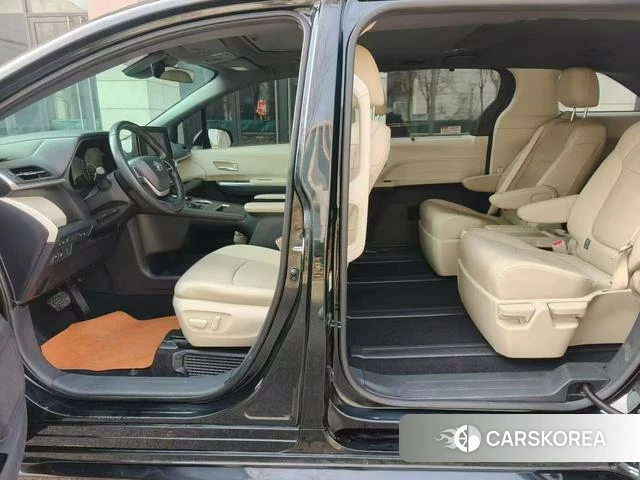 Toyota Sienna 2024 Черный из Китая, фото 5