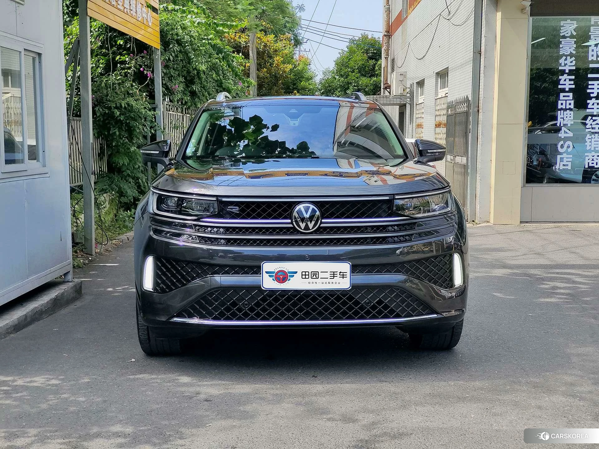 Volkswagen Tavendor 2022 Темно-серый из Китая, фото 5
