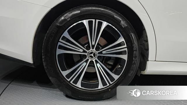 Mercedes-Benz E-Class W214 id 4985363 из Кореи 15