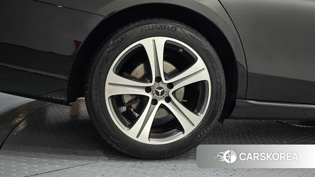 Mercedes-Benz E-Class W213 id 4983097 из Кореи 25
