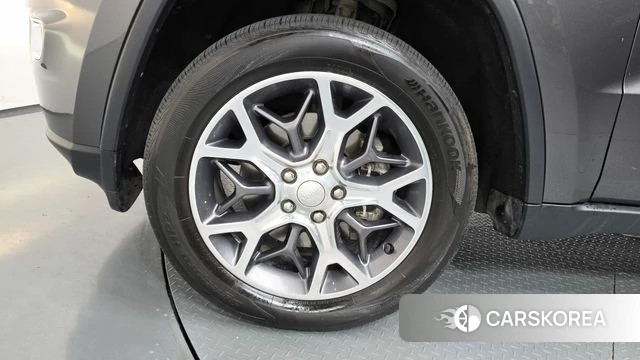 Jeep Grand Cherokee id 5003522 из Кореи 30