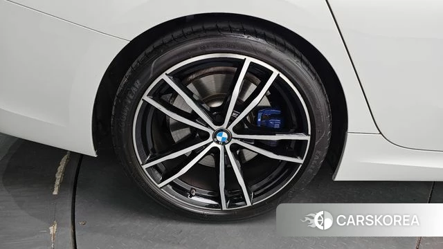 BMW 3 Series (G20) id 5040401 из Кореи 15