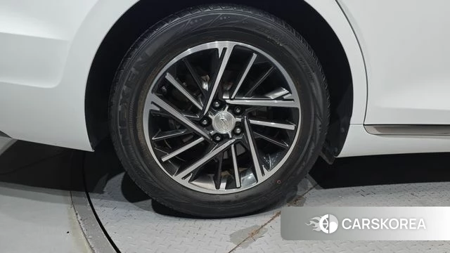 Hyundai The New Grandeur IG id 4993008 из Кореи 26
