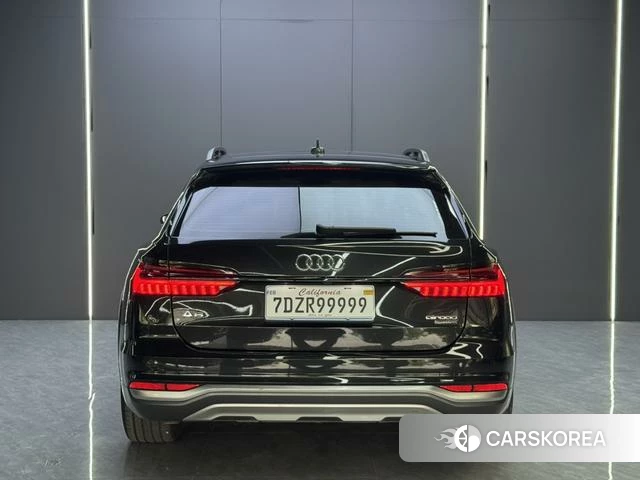 Audi A6 2021 Черный из Китая, фото 6
