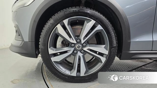 Volvo V60 Cross-Country 2nd Generation id 4952617 из Кореи 30