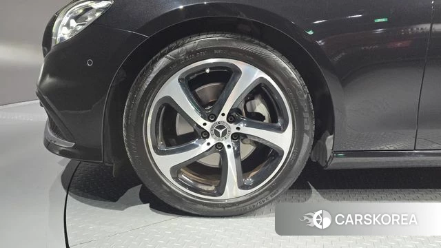 Mercedes-Benz E-Class W213 id 5028443 из Кореи 15