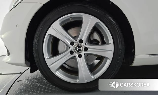 Mercedes-Benz E-Class W213 id 4978229 из Кореи 26