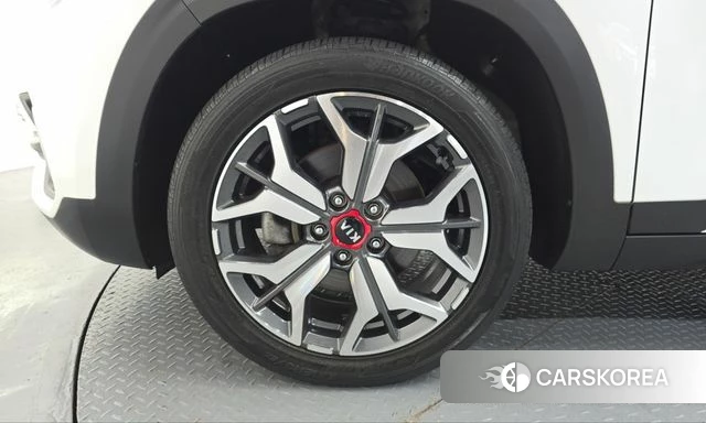 Kia Seltos id 4997603 из Кореи 27