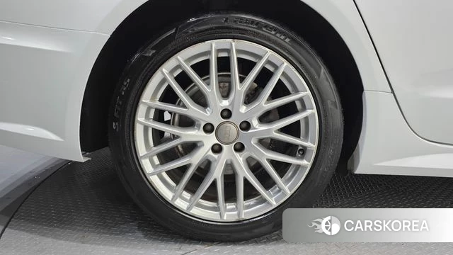 Audi New A6 id 4978270 из Кореи 37