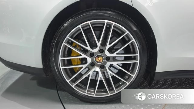 Porsche Panamera (971) id 4986020 из Кореи 30