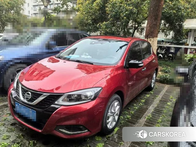 Nissan Tiida 2021 Красный из Китая, фото 5