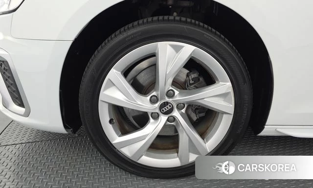 Audi A4 (B9) id 4986842 из Кореи 30