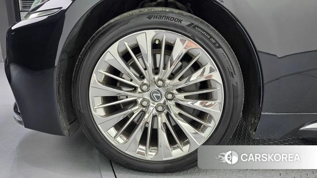 Lexus LS500h 5th generation id 4882569 из Кореи 15