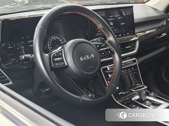 Kia KX3 2021 Белый из Китая, фото 5
