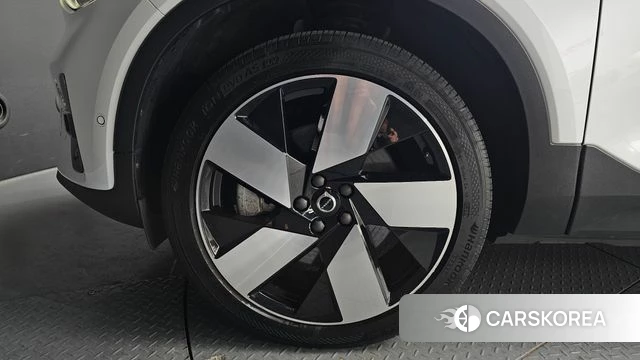 Volvo C40 Richards id 3859585 из Кореи 15