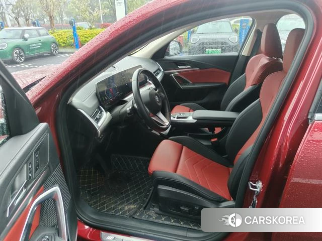 BMW X2 2025 Красный из Китая, фото 6
