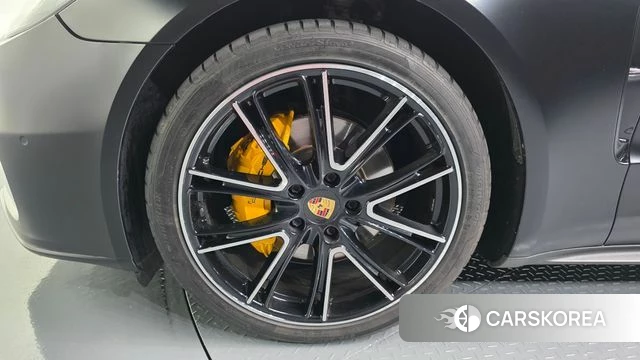 Porsche Panamera (971) id 5035727 из Кореи 29