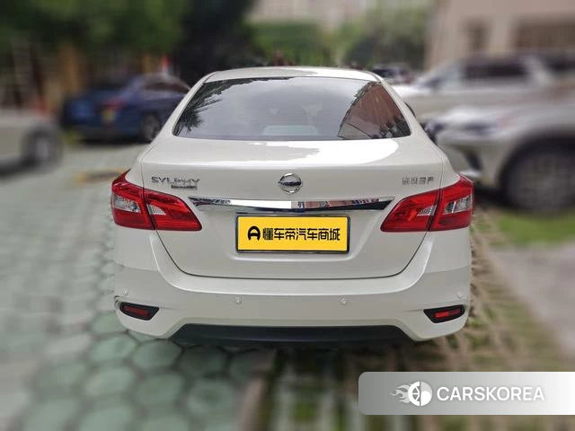 Nissan Sylphy 2021 Белый из Китая, фото 5