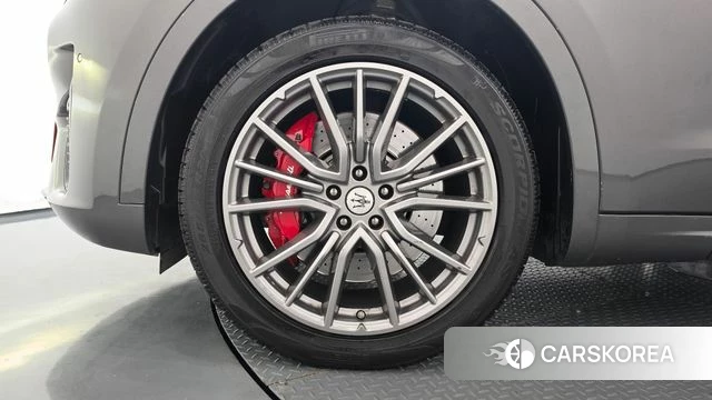 Maserati Levante id 5028946 из Кореи 28