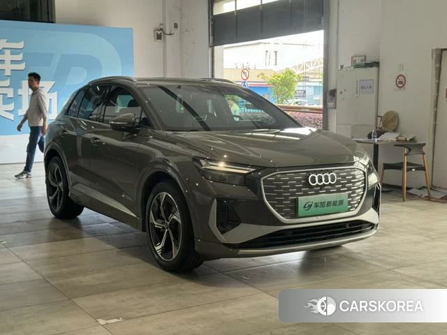 Audi Q4 2024 Темно-серый из Китая, фото 5