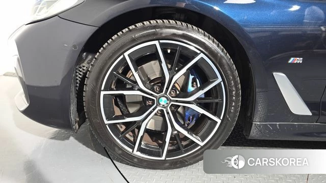 BMW 5 Series (G30) id 4958312 из Кореи 15