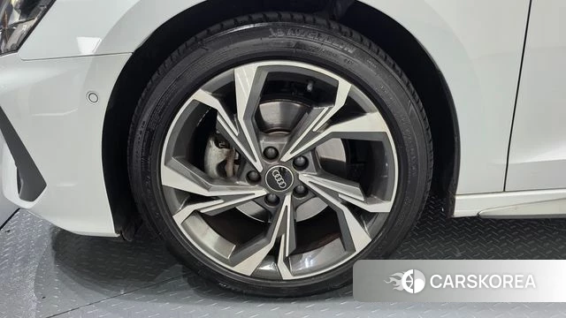 Audi A3 (8Y) id 5033001 из Кореи 15