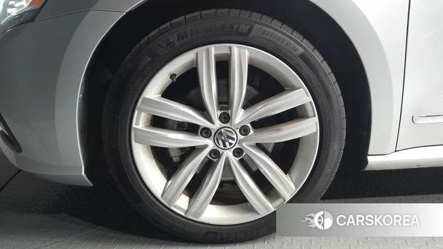 Volkswagen The New Passat id 4967698 из Кореи 15